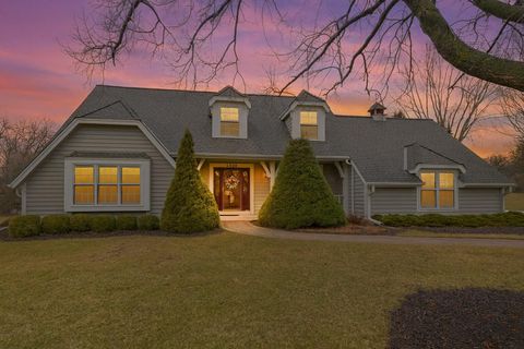 Photo of 4605 Shagbark Ln, Brookfield, WI 53005 (MLS # 1951522)