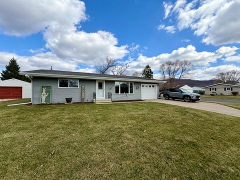 Photo of 2923 29th Ct S, La Crosse, WI 54601 (MLS # 1955589)