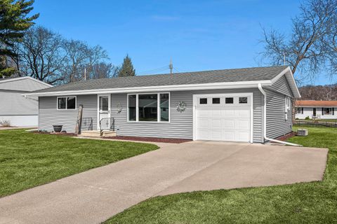 Photo of 2923 29th Ct S, La Crosse, WI 54601 (MLS # 1955589)