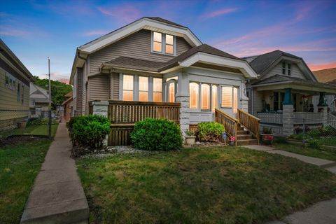 Photo of 3909 N 25th St, Milwaukee, WI 53206 (MLS # 1966970)