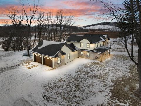 Photo of W3940 Campbell Dr, Ashford, WI 53010 (MLS # 1949413)