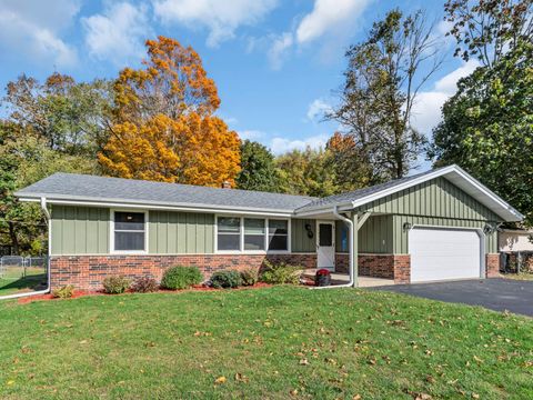 Photo of 3102 5 Mile Rd, Caledonia, WI 53402 (MLS # 1940676) Photo of 3102 5 Mile Rd, Caledonia, WI 53402 (MLS # 1940676)