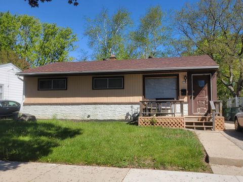 Photo of 8162 W Kathryn Ave, Milwaukee, WI 53218 (MLS # 1962578)