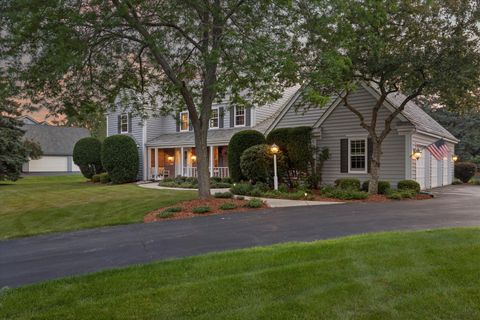 Photo of 11019 N Wyngate Trce, Mequon, WI 53092 (MLS # 1945900)