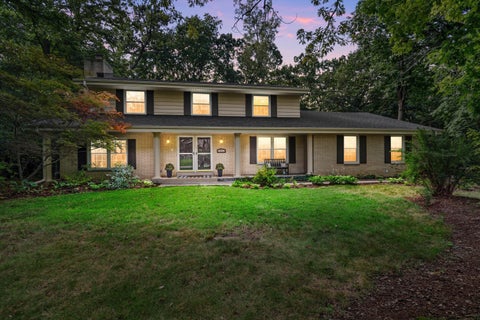Photo of 5003 Bluebird Ln, Caledonia, WI 53406 (MLS # 1979678)