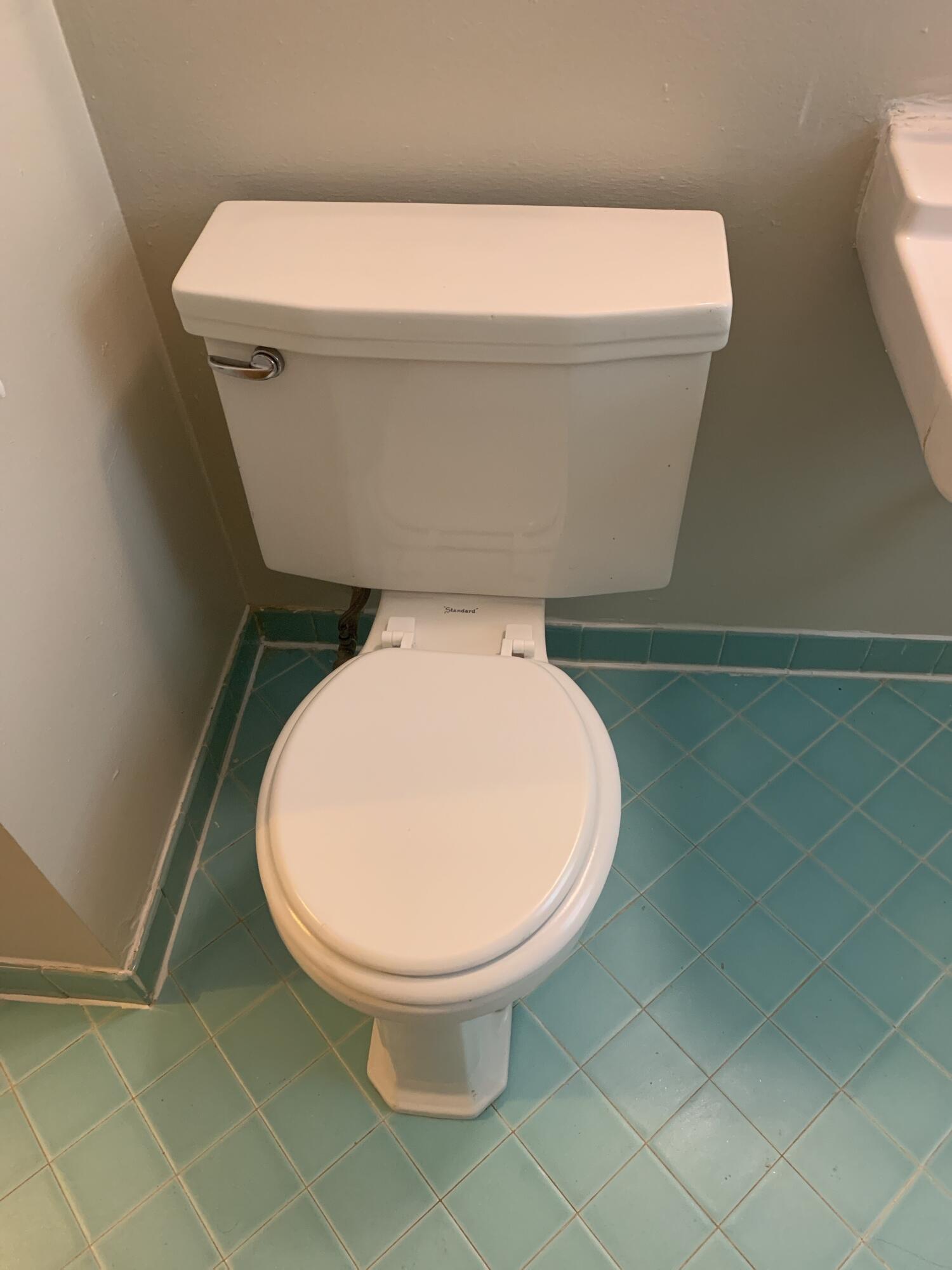 Milwaukee, Wisconsin 53218, United States, 2 Bedrooms Bedrooms, ,1 BathroomBathrooms,Residential,Active,110784