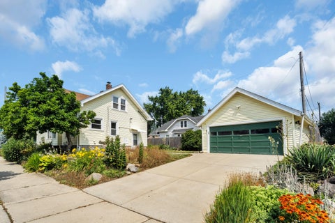 Photo of 1755 Orchard St, Racine, WI 53405 (MLS # 1972164)