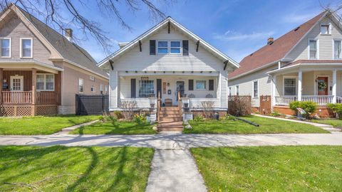 Photo of 1806 N 12th St, Sheboygan, WI 53081 (MLS # 1961116)
