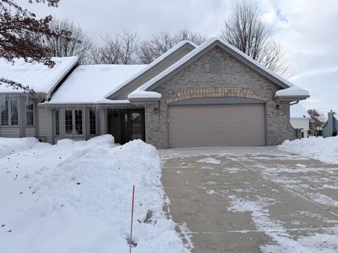 Photo of 6355 Kingsview Dr, Mount Pleasant, WI 53406 (MLS # 1944761)