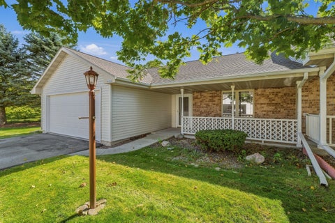 Photo of 4131 Elmwood Ct, Sheboygan, WI 53081 (MLS # 1984139)