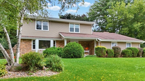 Photo of 10257 W Spring Green Rd, Greenfield, WI 53228 (MLS # 1979486)