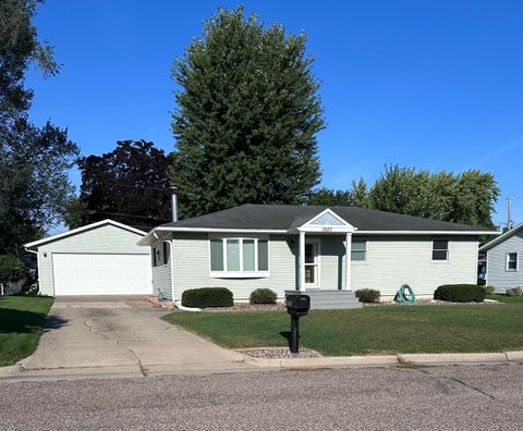 Photo of 1907 La Crescent Ct, Campbell, WI 54603 (MLS # 1979902)
