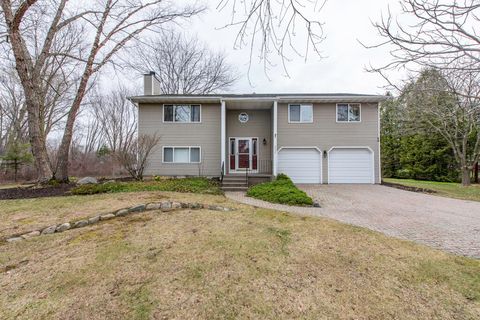 Photo of 9950 11th Ave, Pleasant Prairie, WI 53158 (MLS # 1956429)