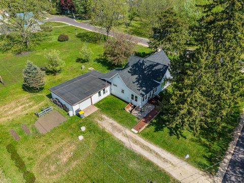 Photo of N7245 John St, Holland, WI 54636 (MLS # 1962238)