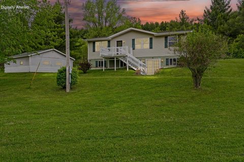 Photo of N28504 Bradley Rd, Preston, WI 54616 (MLS # 1963393)