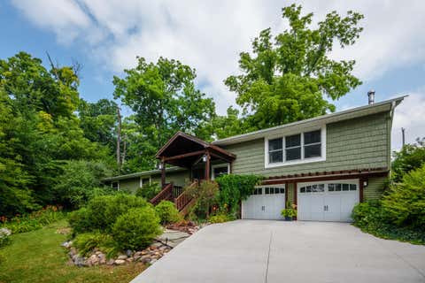 Photo of 24320 77th St, Paddock Lake, WI 53168 (MLS # 1972244)