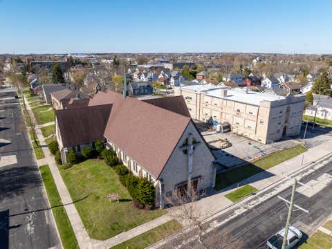 Photo of 712 S 24th St, Manitowoc, WI 54220 (MLS # 1961674)