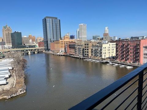 106 W Seeboth St, Milwaukee, WI 53204 - #: 1921651