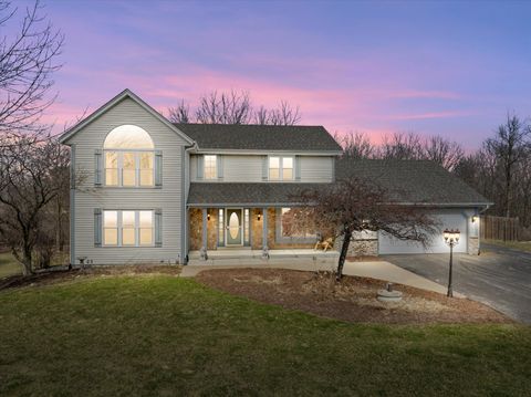 Photo of 3256 Evergreen Ct, Richfield, WI 53076 (MLS # 1955438)