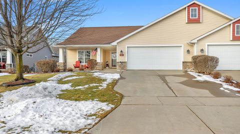 Photo of 436 Maple Leaf Ct, Manitowoc, WI 54220 (MLS # 1947769)