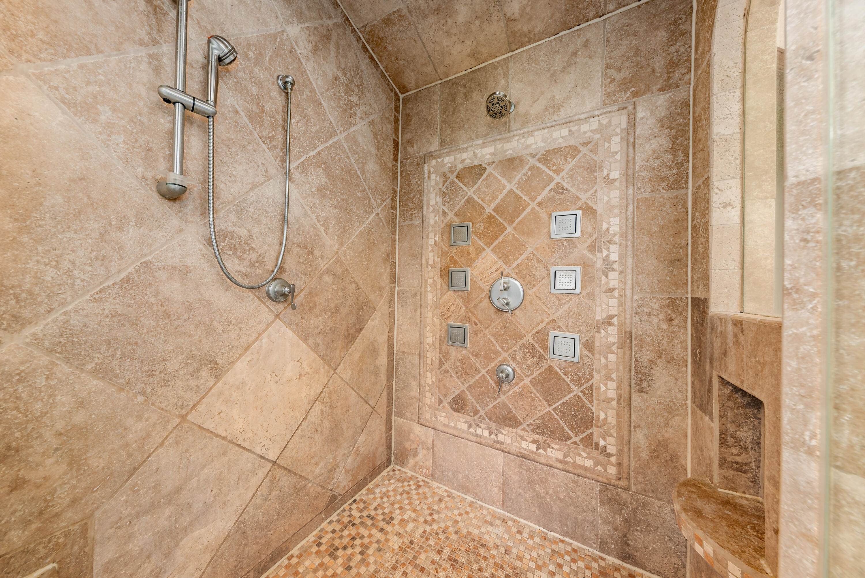 Farmington, Wisconsin 53021, United States, 5 Bedrooms Bedrooms, ,5 BathroomsBathrooms,Residential,Active,227836