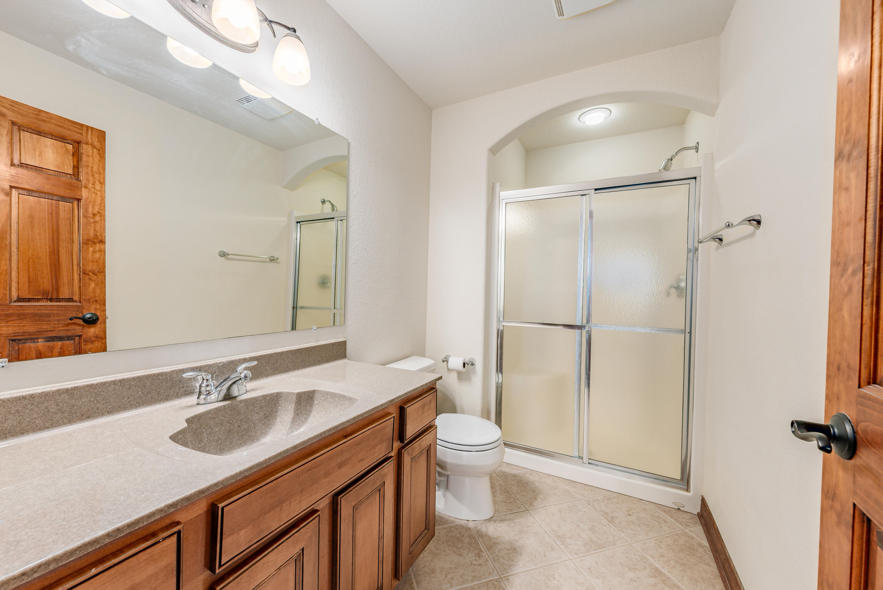 Farmington, Wisconsin 53021, United States, 5 Bedrooms Bedrooms, ,5 BathroomsBathrooms,Residential,Active,227836