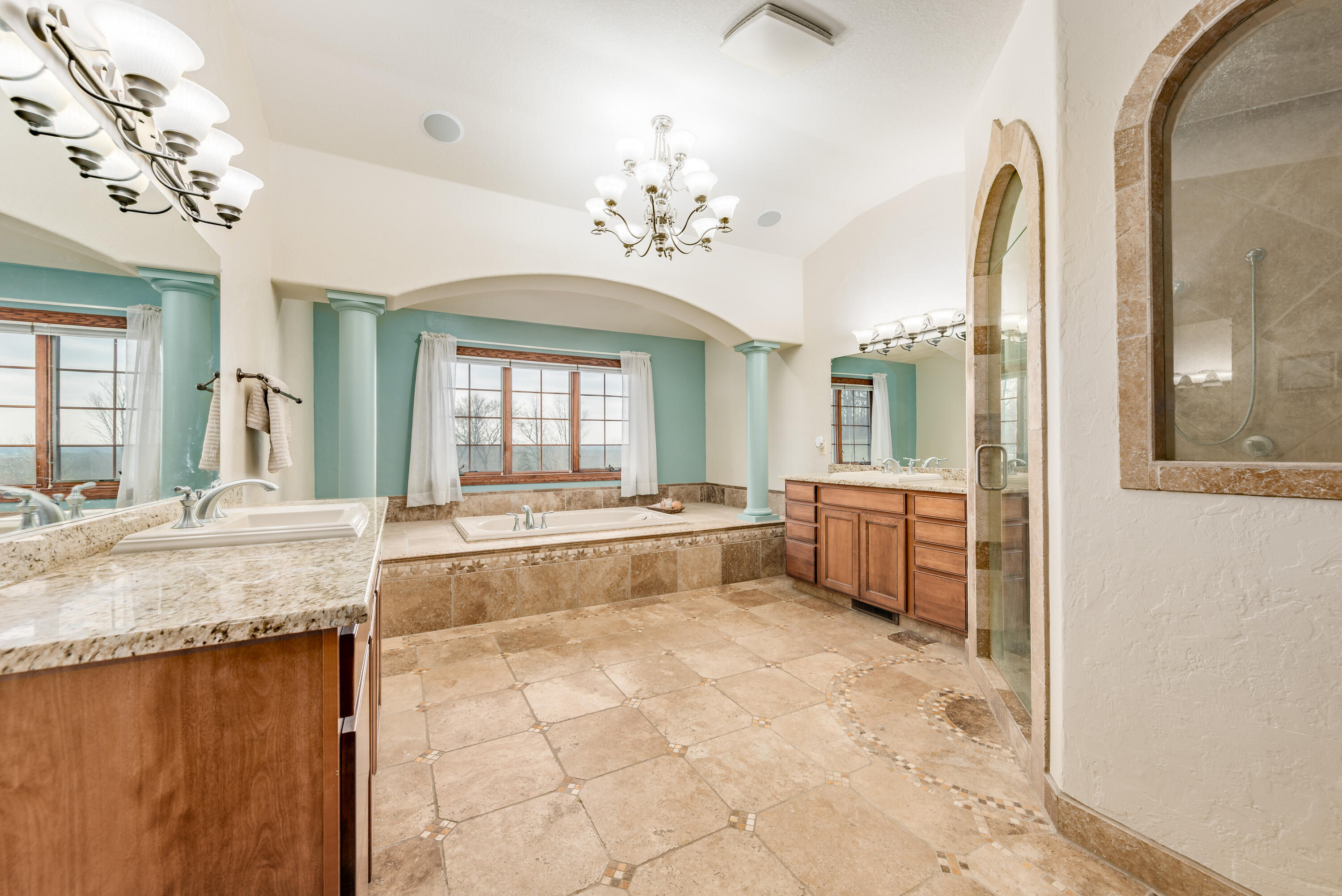 Farmington, Wisconsin 53021, United States, 5 Bedrooms Bedrooms, ,5 BathroomsBathrooms,Residential,Active,227836