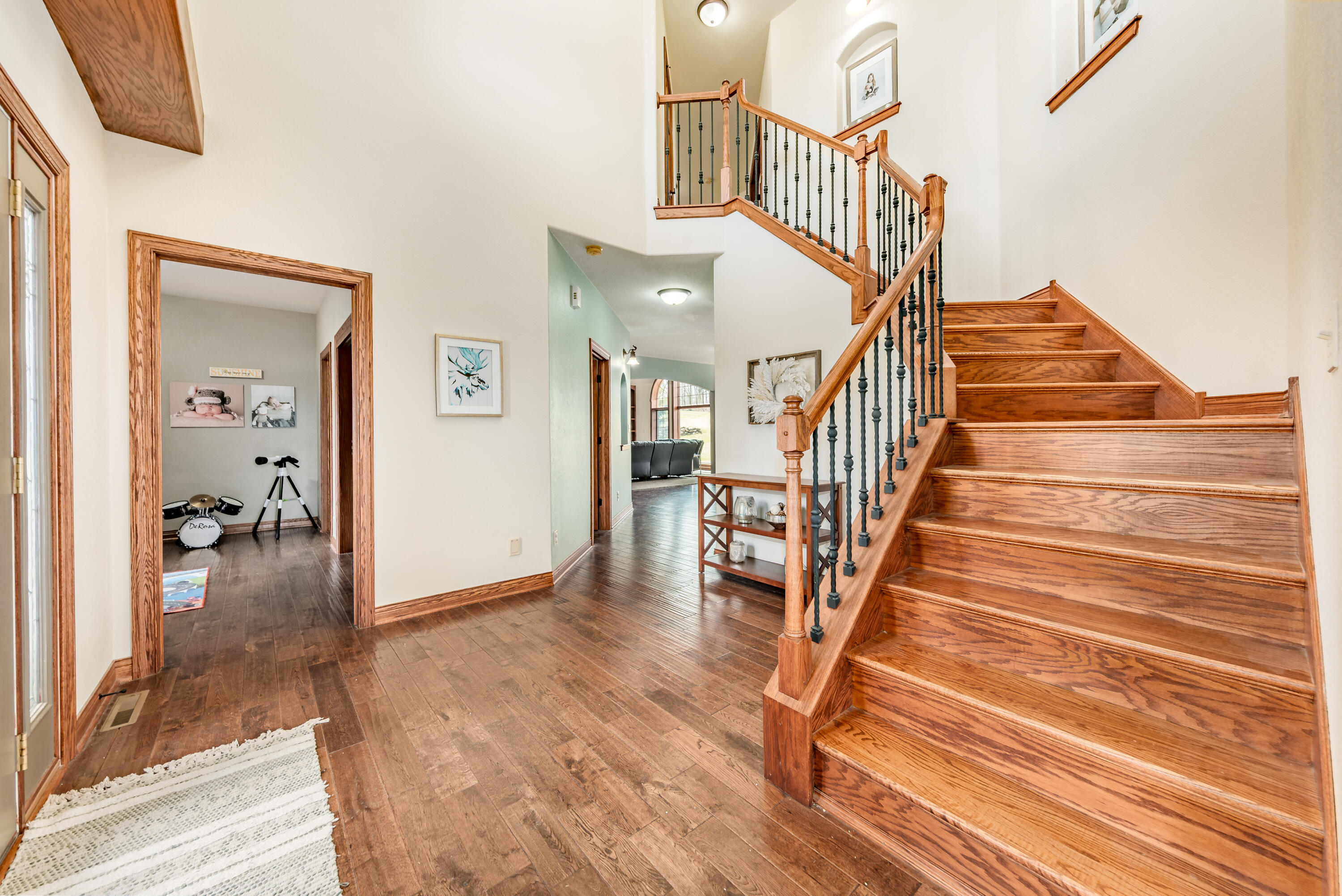 Farmington, Wisconsin 53021, United States, 5 Bedrooms Bedrooms, ,5 BathroomsBathrooms,Residential,Active,227836