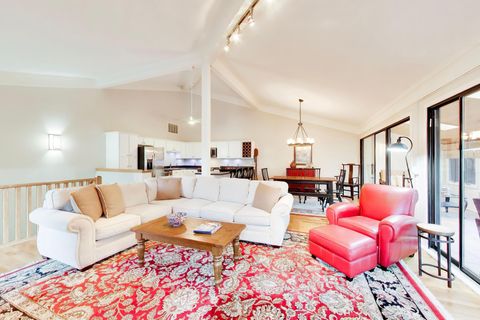 Photo of 519 Bristol Oak Ct, Fontana, WI 53125 (MLS # 1956391)