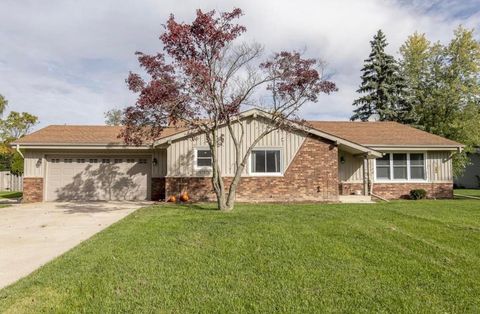Photo of 10226 W Steeple View Ln, Franklin, WI 53132 (MLS # 1963315)