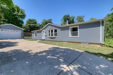 Photo of 2451 S 92nd St, West Allis, WI 53227 (MLS # 1968414)