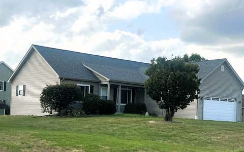 Photo of 604 S Woodpine Dr, Elkhorn, WI 53121 (MLS # 1976451)