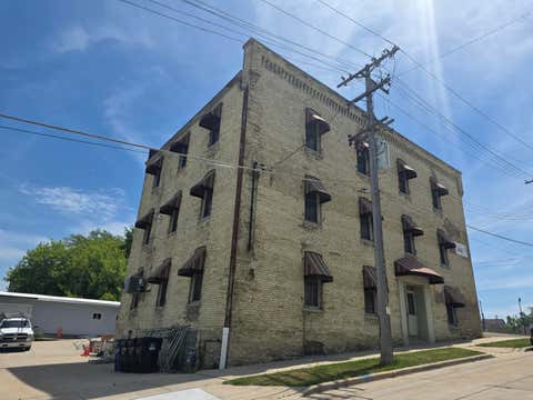 Photo of 519 Center St, Racine, WI 53403 (MLS # 1967156)