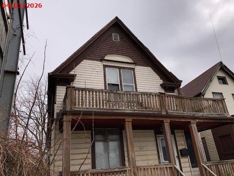 Photo of 2860 N Teutonia St, Milwaukee, WI 53206 (MLS # 1957800)