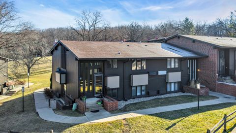 Photo of 80 Lausanne Ct, Geneva, WI 53147 (MLS # 1953774)