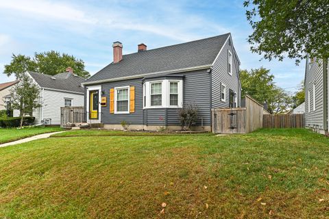 Photo of 2421 S 65th St, West Allis, WI 53219 (MLS # 1939339)