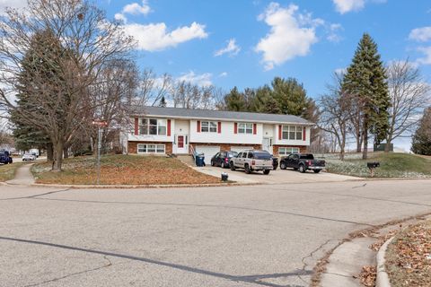 Photo of 246 Washburn Rd, Deerfield, WI 53531 (MLS # 1944562)