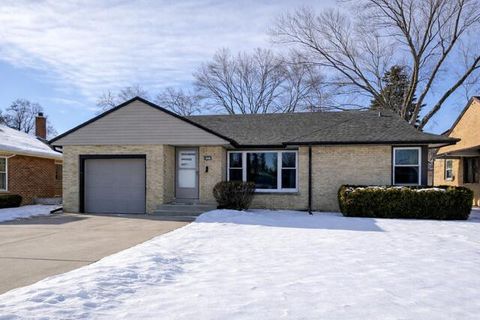 Photo of 5637 S Quality Ave, Cudahy, WI 53110 (MLS # 1948689)
