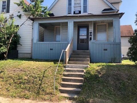 Photo of 3925 W Greenfield Ave, Milwaukee, WI 53215 (MLS # 1978757)