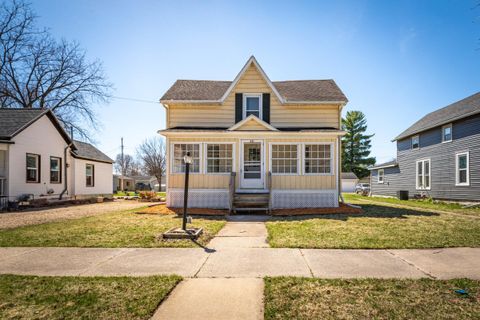 Photo of 631 Pearl St, Sparta, WI 54656 (MLS # 1969076)