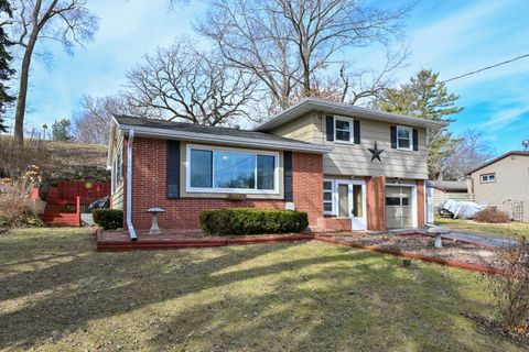 Photo of N7375 E Lakeshore Dr, Whitewater, WI 53190 (MLS # 1952661)