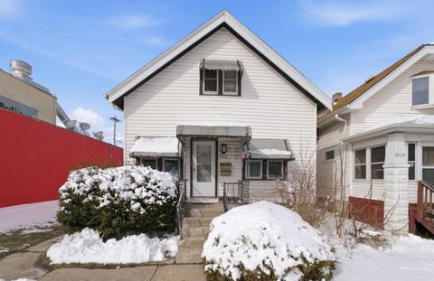 Photo of 7024 W Lincoln Ave, West Allis, WI 53219 (MLS # 1954561)