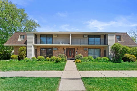 Photo of 3205 5th Ave, South Milwaukee, WI 53172 (MLS # 1919527)
