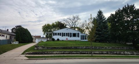 Photo of 1021 Arcadian Ave, Waukesha, WI 53186 (MLS # 1939850)