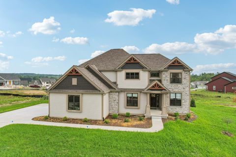 Photo of W208N5652 Turnberry Ln, Menomonee Falls, WI 53051 (MLS # 1953086)