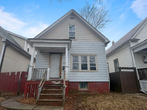 Photo of 3127 N 37th St, Milwaukee, WI 53216 (MLS # 1956061)