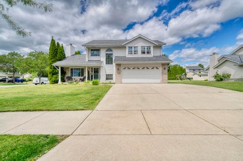 Photo of 10635 S Shepard Ave, Oak Creek, WI 53154 (MLS # 1967757)