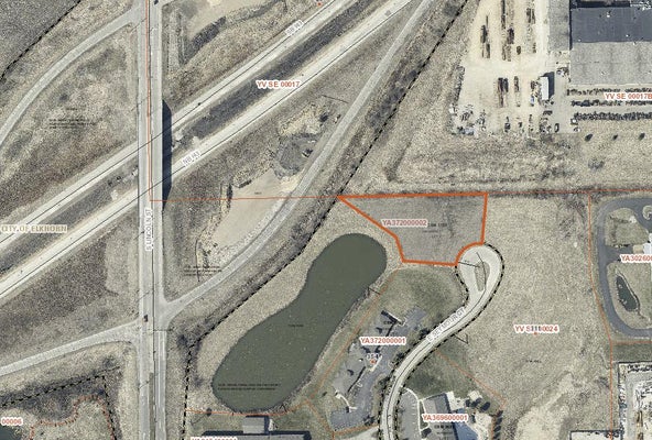 LT91 SEYMOUR CT, ELKHORN, WI 53121 - Image 95f1d9e516b43312ae032a36be81f86b/4088976997