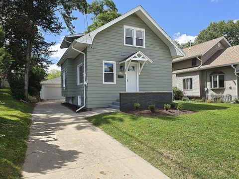 Photo of W168N9091 Garden Ave, Menomonee Falls, WI 53051 (MLS # 1932425)