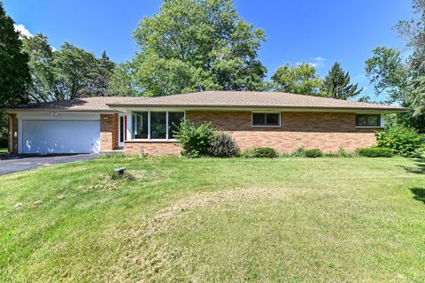 Photo of 11919 N Silver Ave, Mequon, WI 53097 (MLS # 1930635)